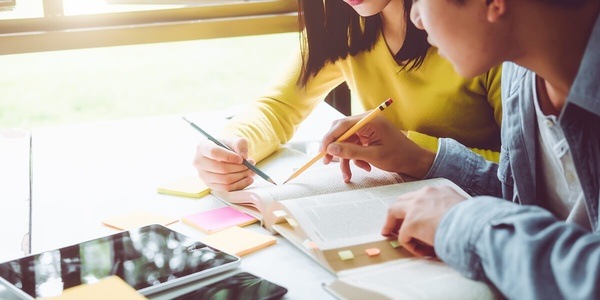 好毕业吗?揭秘马来西亚世纪大学毕业难度